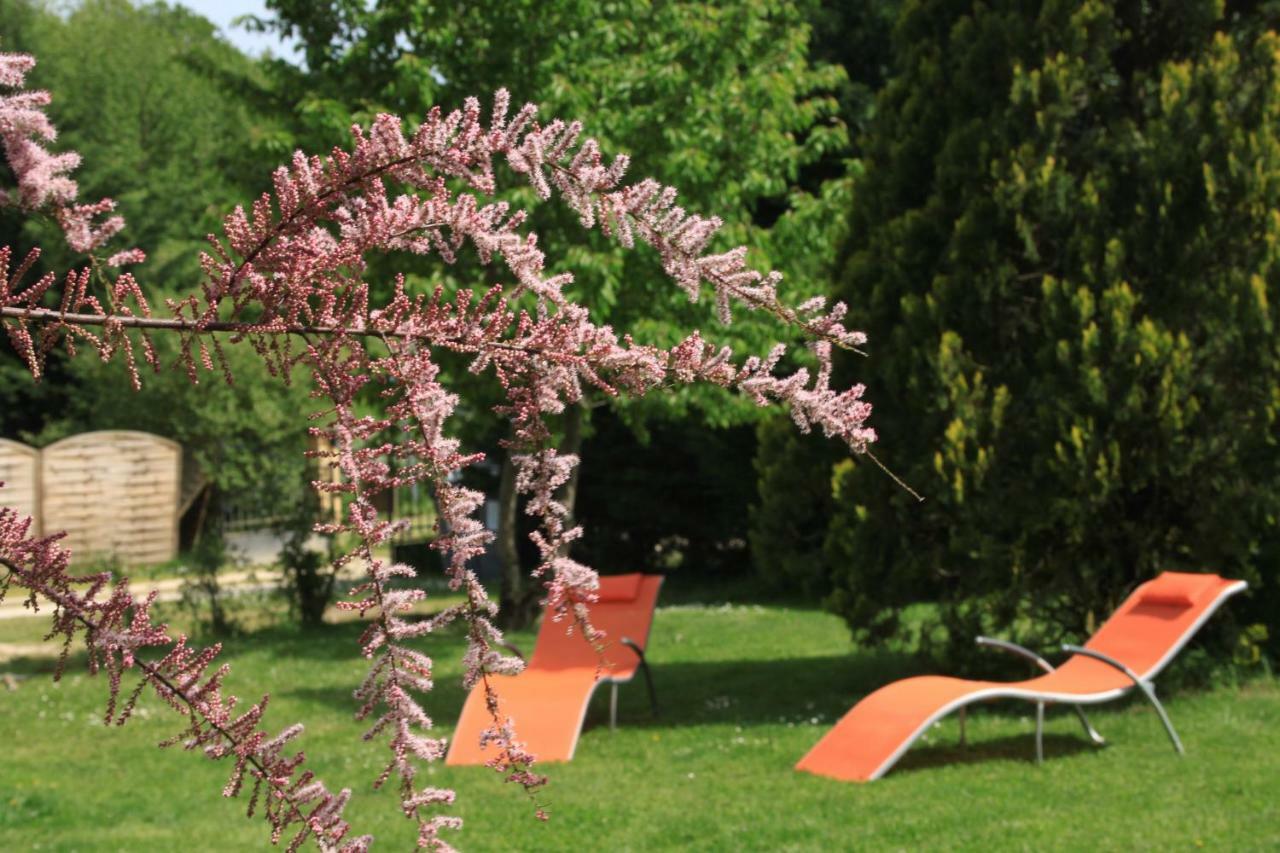 La Maison Du Bonheur Anlhiac Exteriér fotografie